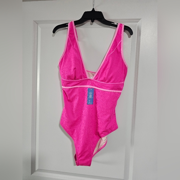 Cupshe Other - Vibrant Pink One-Piece Swimsuit